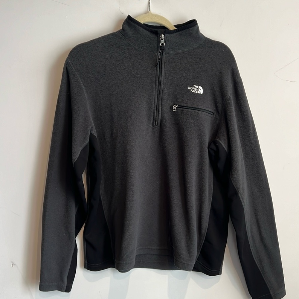 Men’s large quarter zip north face fleece pull over charcoal, gray and black